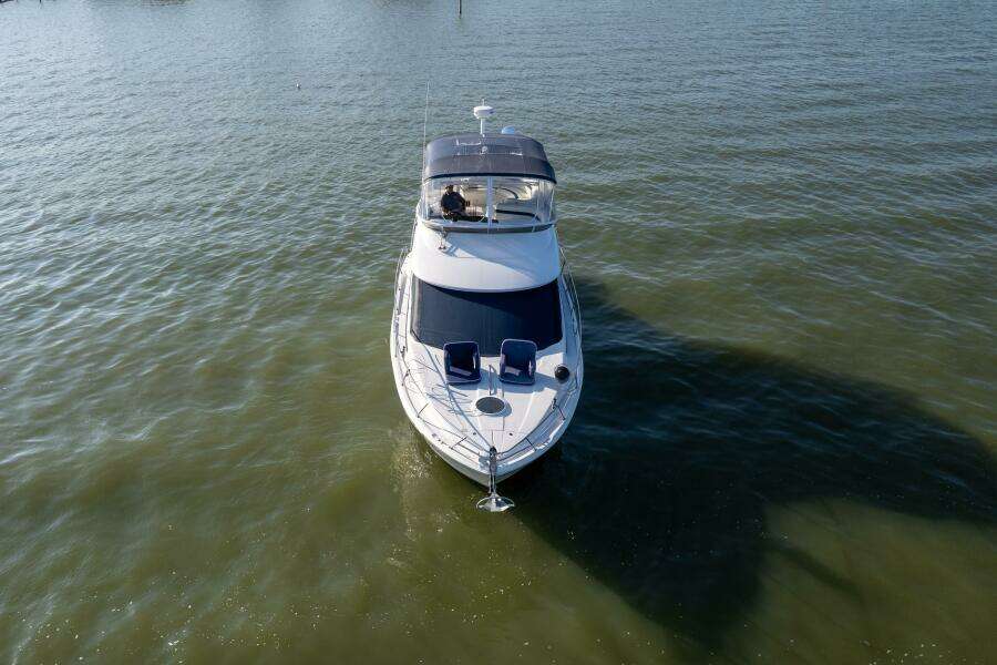 2010 Meridian 391 Motor Yacht