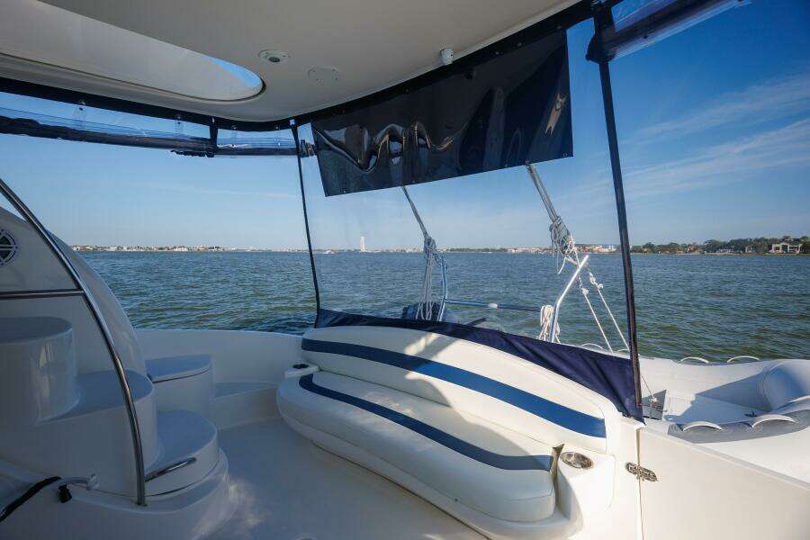 2010 Meridian 391 Motor Yacht