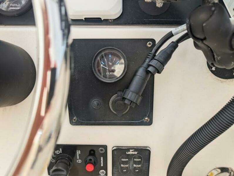 2003 Palm Beach 22DC White Cap