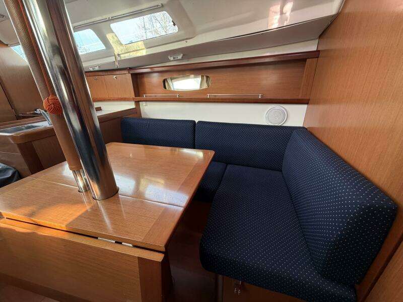 2008 Beneteau 