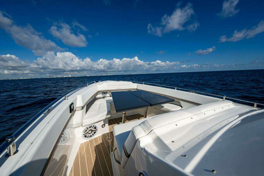 2022 Formula 380 ssc