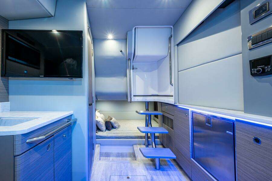 2022 Formula 380 ssc