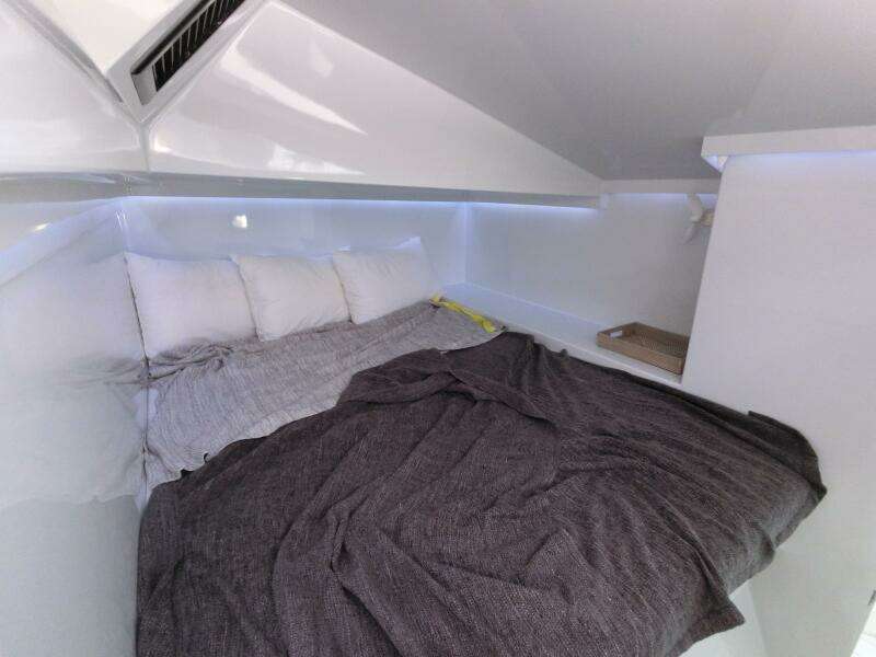 2017 Grainger Barefoot 40