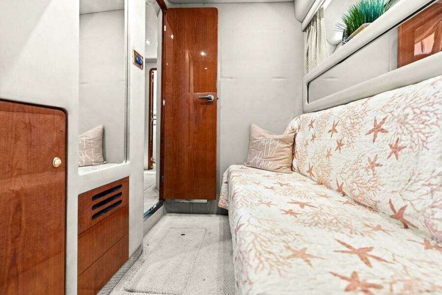 1998 Sea Ray 480 Sedan Bridge