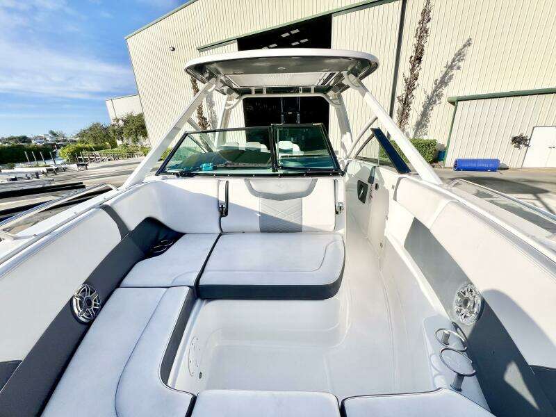 2021 Chaparral 280 OSX