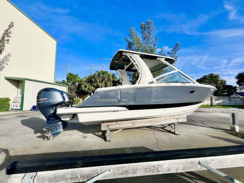 2021 Chaparral 280 OSX