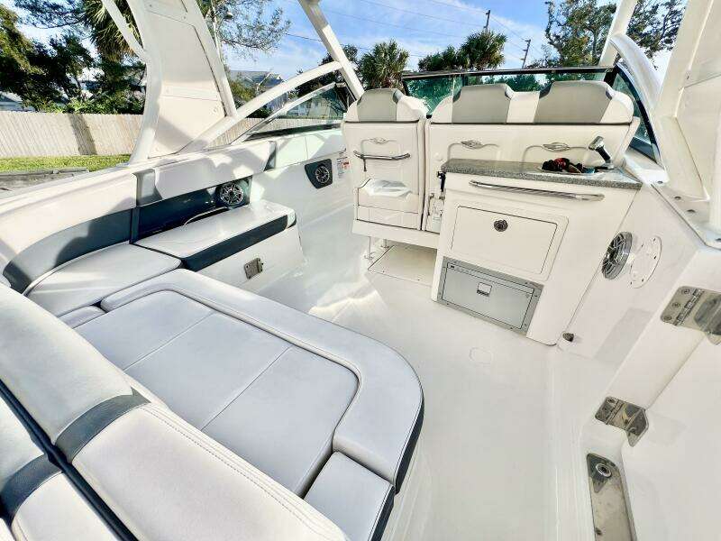 2021 Chaparral 280 OSX