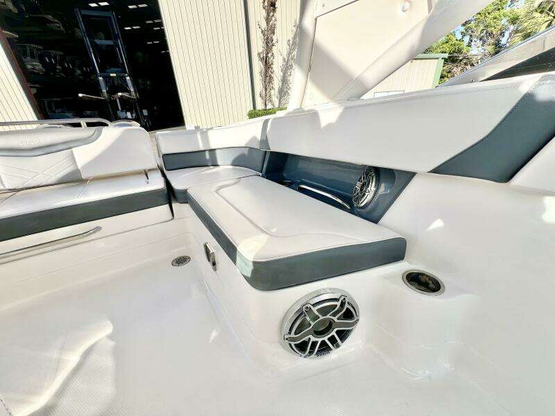 2021 Chaparral 280 OSX