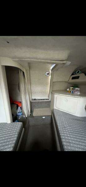 2004 Sea Ray 215 Weekender