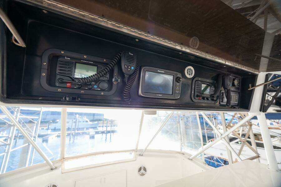 1998 Viking 50 Convertible 