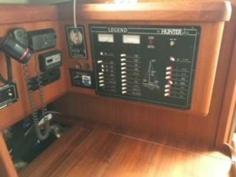 1995 Hunter Legend 37.5