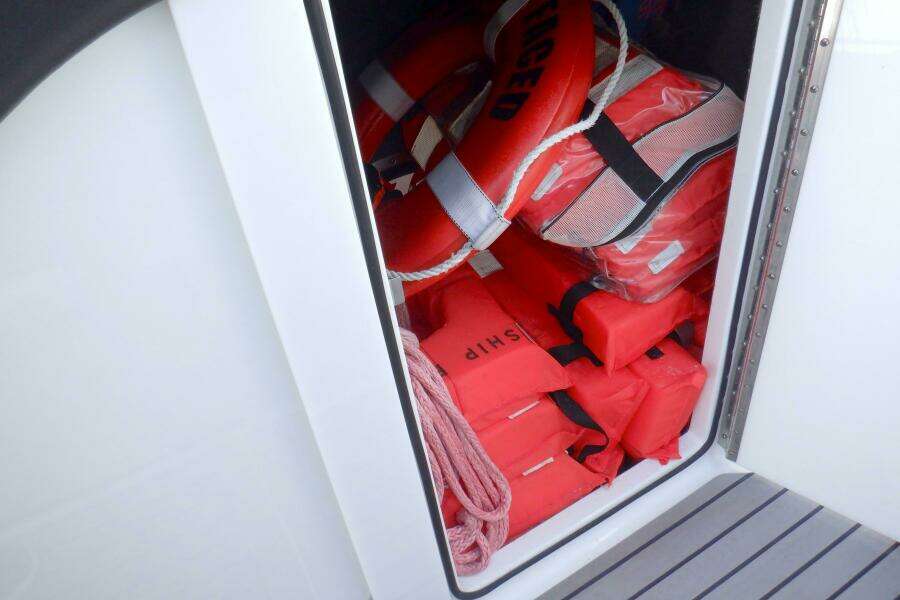 2015 Formula 350 Crossover Bowrider