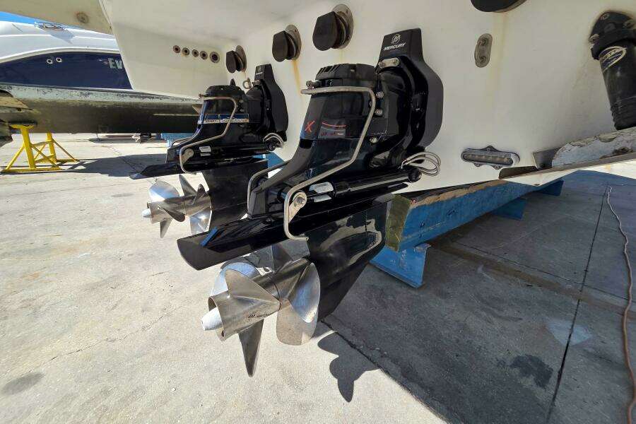 2015 Formula 350 Crossover Bowrider