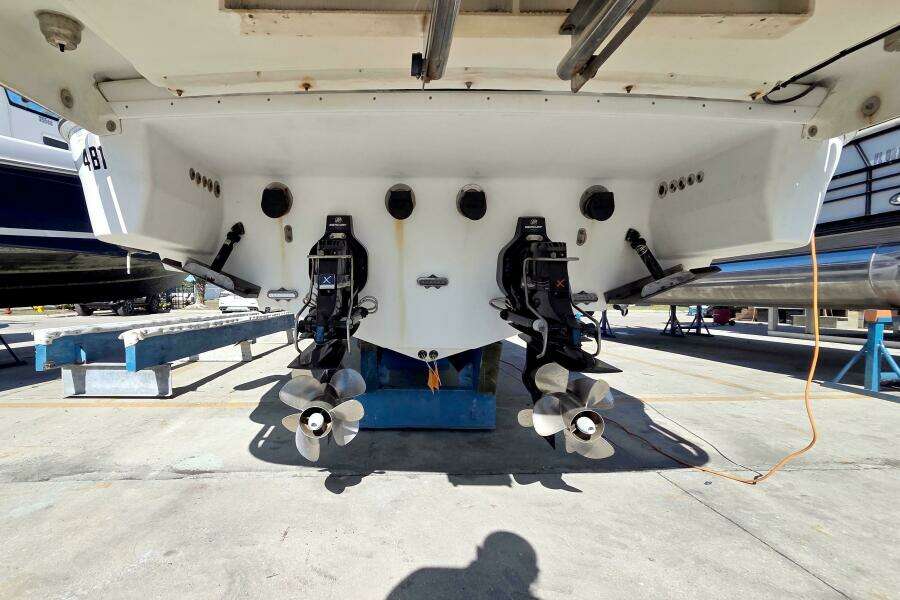 2015 Formula 350 Crossover Bowrider