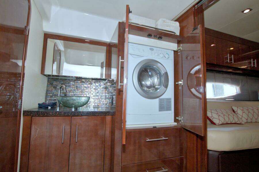 2014 Regal 46 Sport Coupe