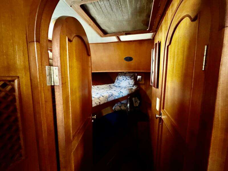 1986 Marine Trader 47 Tradewinds