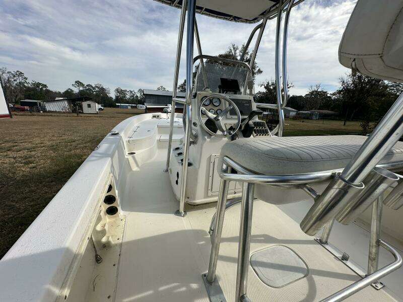 2008 NauticStar 2400 NauticBAY