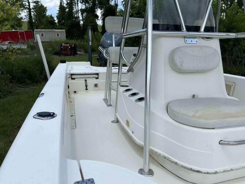 2008 NauticStar 2400 NauticBAY