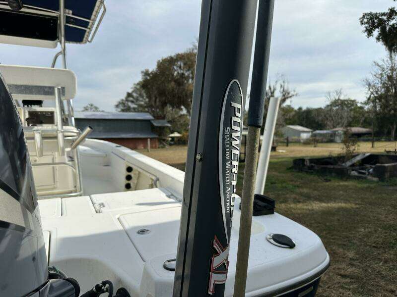 2008 NauticStar 2400 NauticBAY