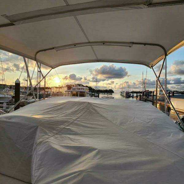 1998 Viking Princess Sport Cruiser