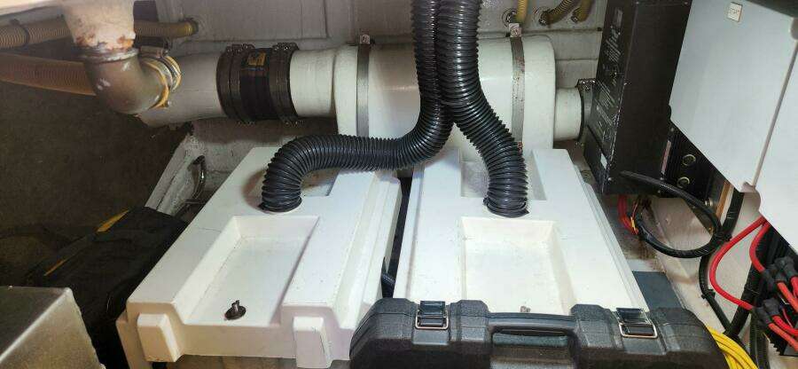 1998 Viking Princess Sport Cruiser