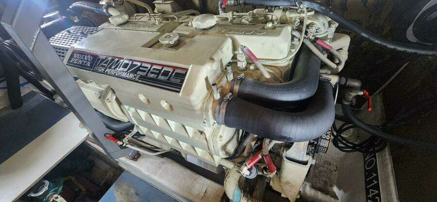 1998 Viking Princess Sport Cruiser