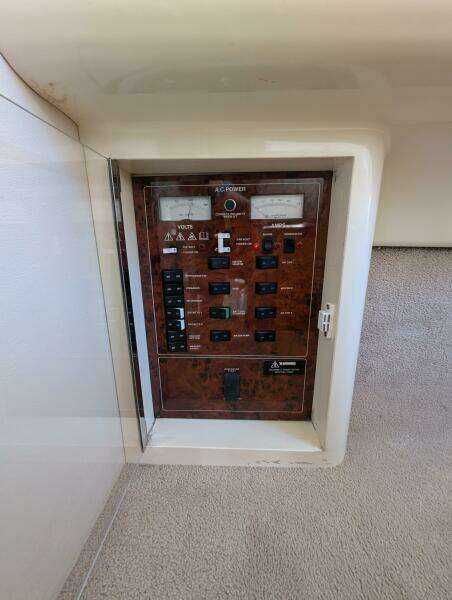 1998 Viking Princess Sport Cruiser