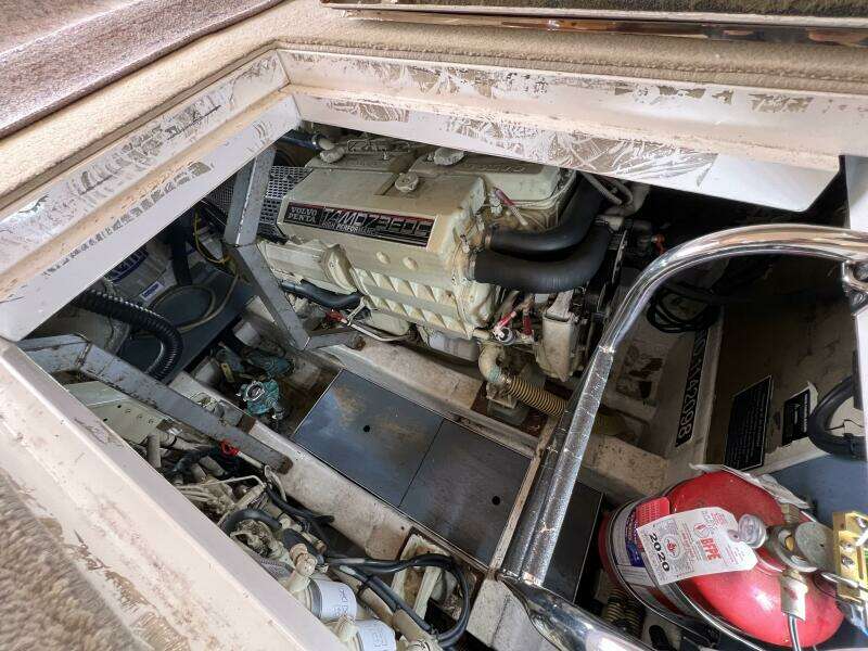 1998 Viking Princess Sport Cruiser