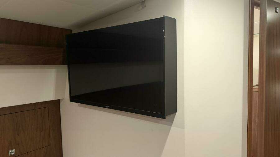 2020 Hatteras GT45 Express