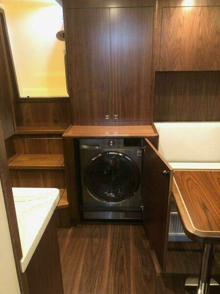 2020 Hatteras GT45 Express