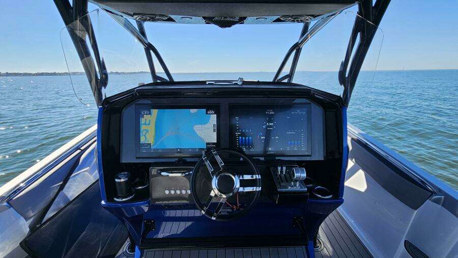 2024 Nor-Tech 390 Sport Center Console