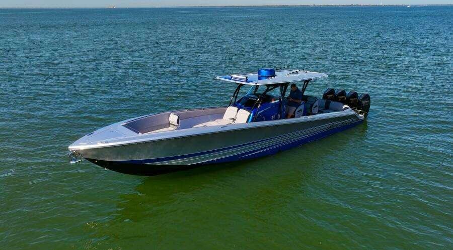 2024 Nor-Tech 390 Sport Center Console