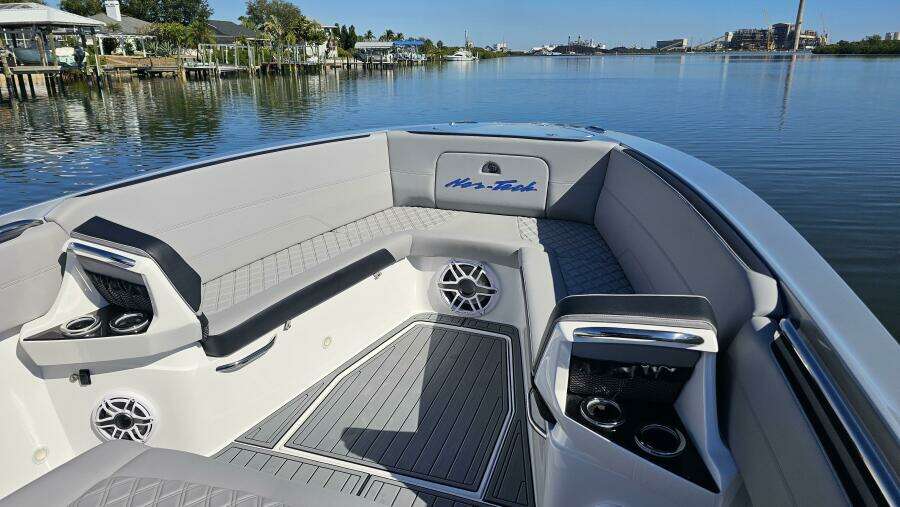 2024 Nor-Tech 390 Sport Center Console