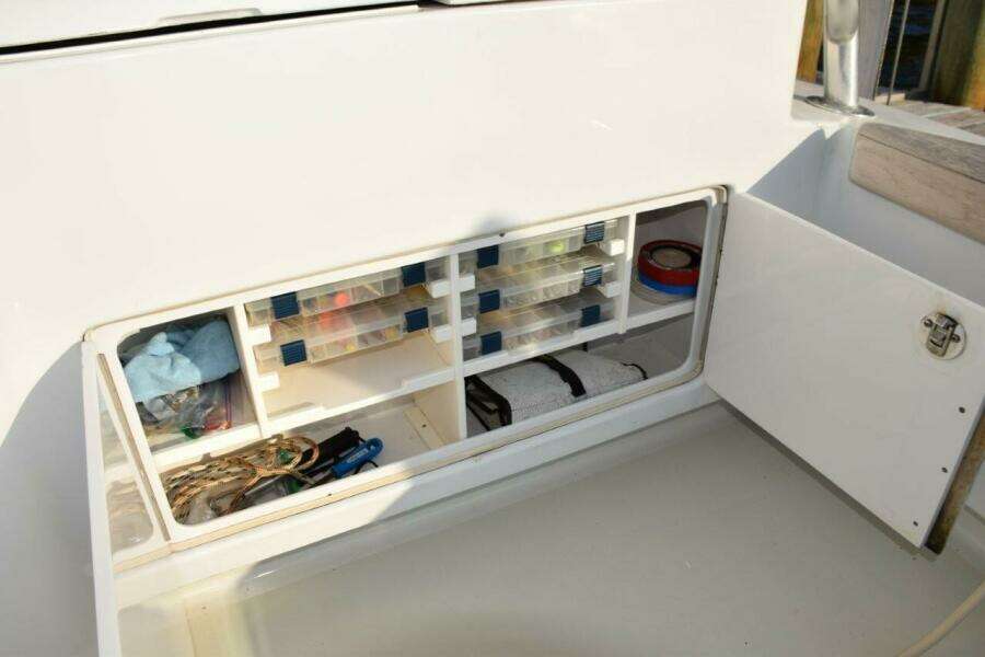 Tackle Storage Center In Cockpit