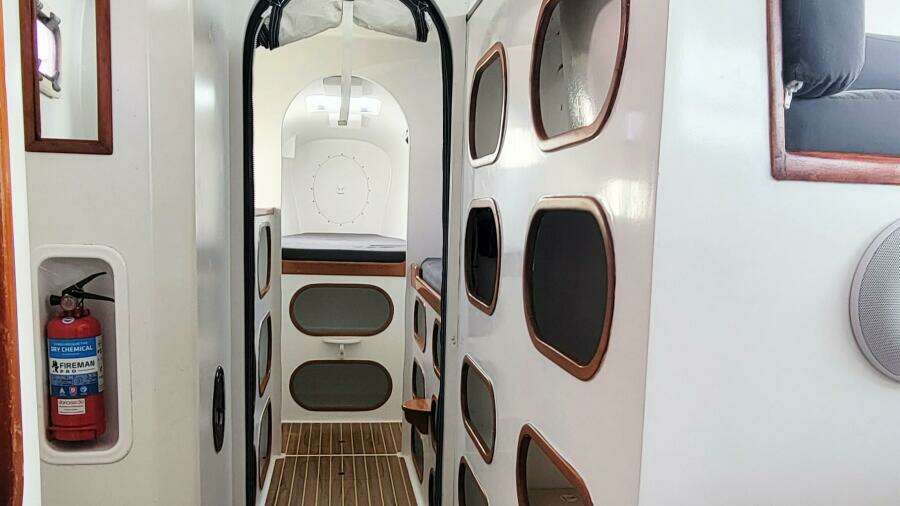 2011 Custom Andaman Cabriolet 39