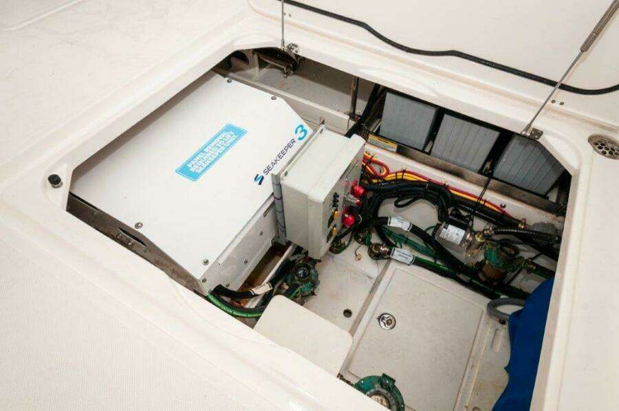 2023 Pursuit DC 365 Dual Console