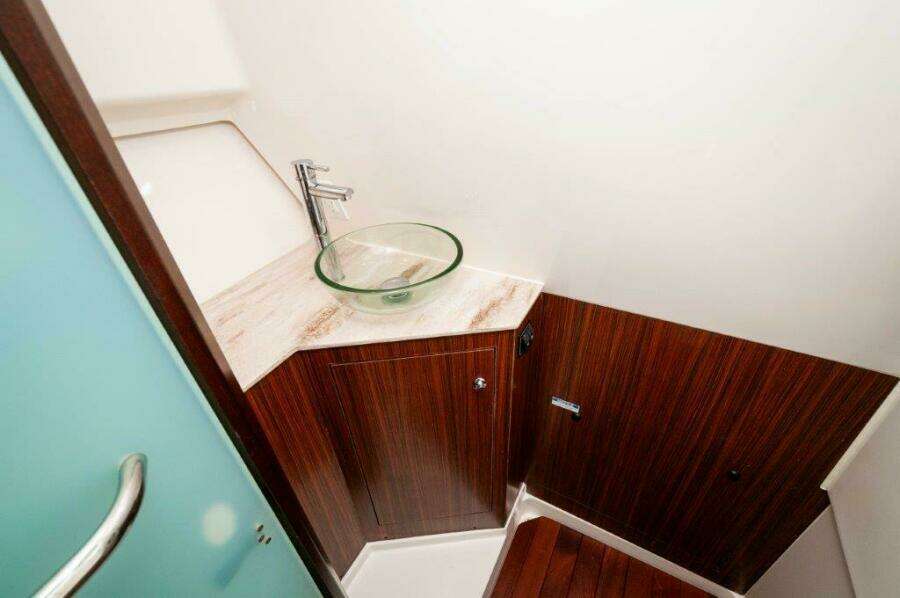 2023 Pursuit DC 365 Dual Console