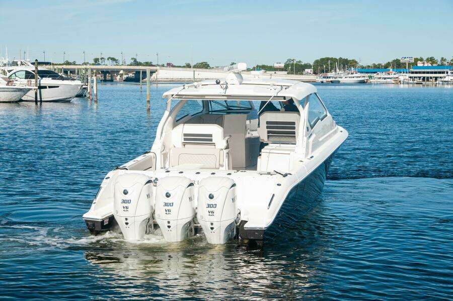 2023 Pursuit DC 365 Dual Console