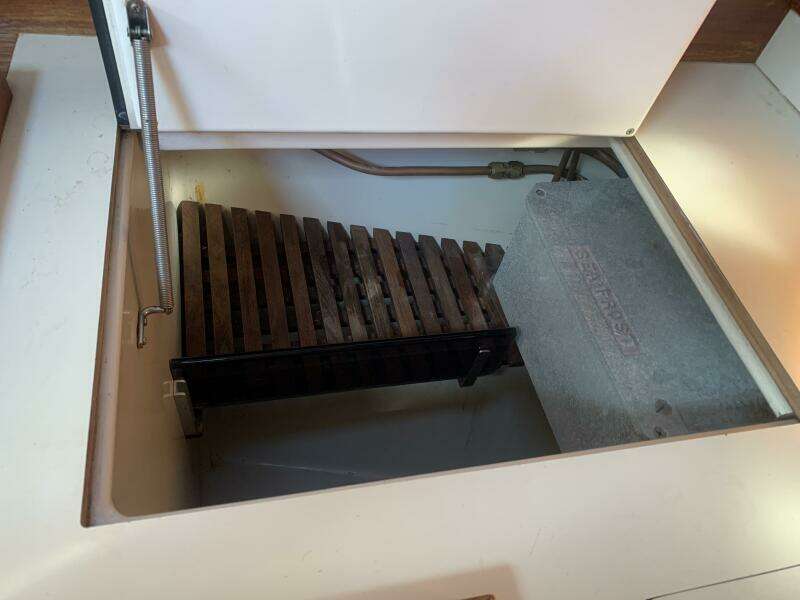 1987 Nonsuch Ultra 30