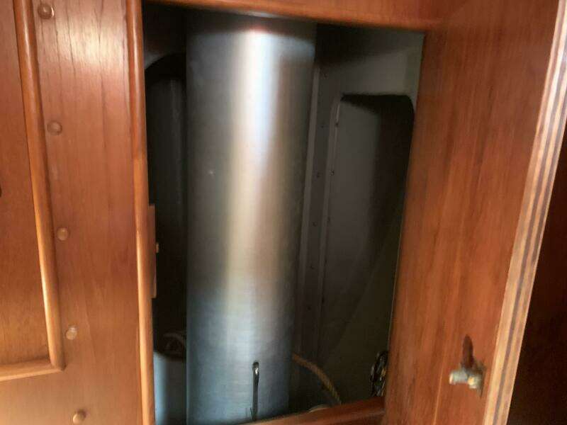 1987 Nonsuch Ultra 30