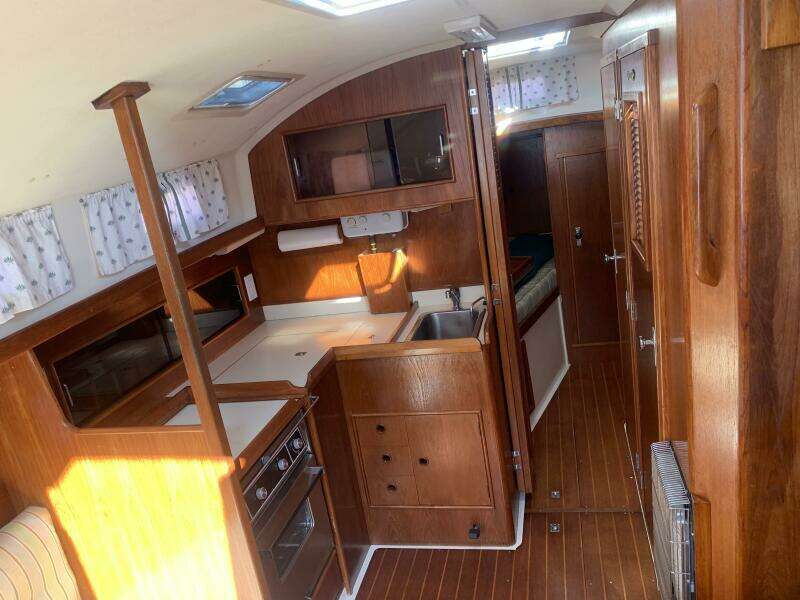 1987 Nonsuch Ultra 30