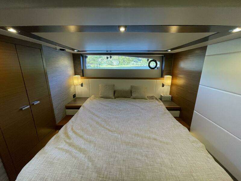 2020 Tiara Yachts C53 Coupe