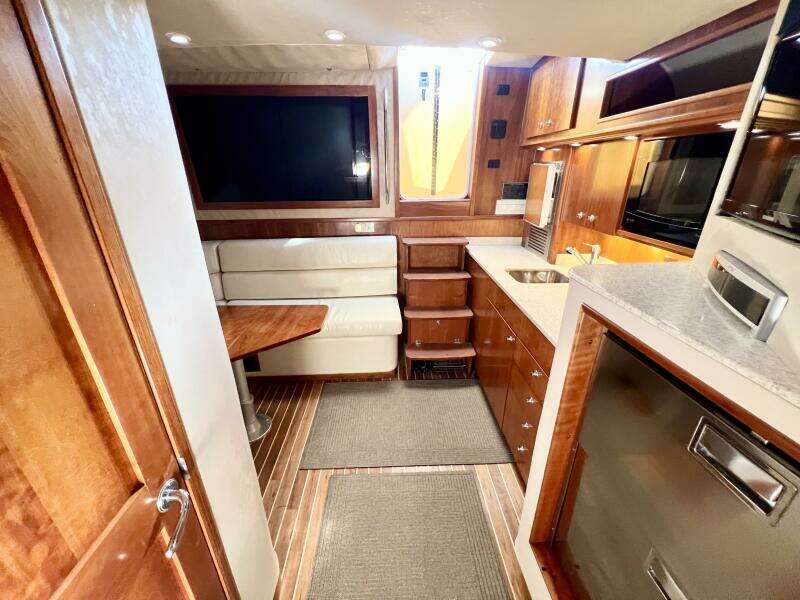2007 Albemarle 41 Express