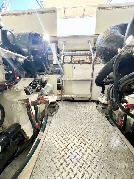 2007 Albemarle 41 Express