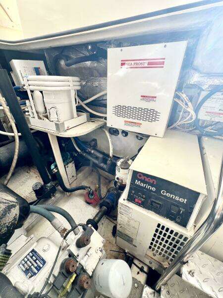 2007 Albemarle 41 Express