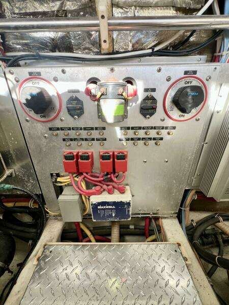 2007 Albemarle 41 Express