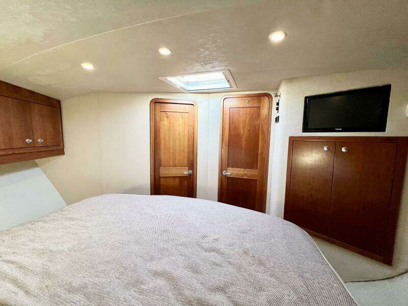 2007 Albemarle 41 Express