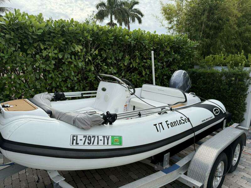 2024 Walker Bay Generation 360 DLX