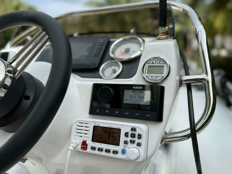 2024 Walker Bay Generation 360 DLX