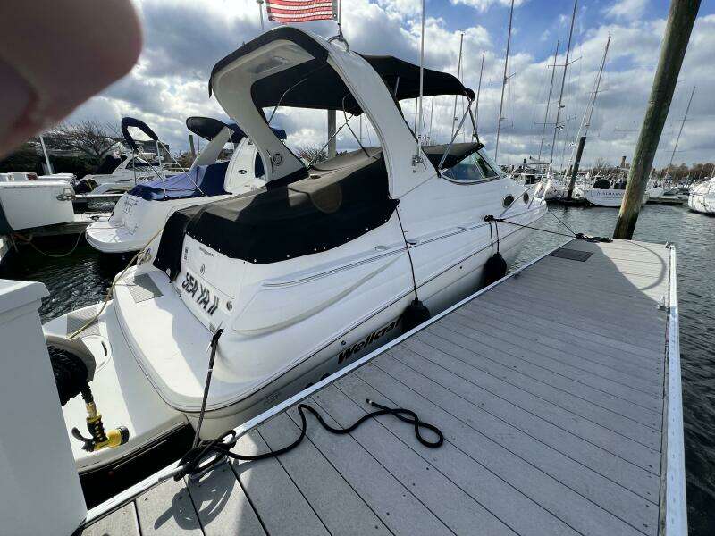 2001 Wellcraft 2800